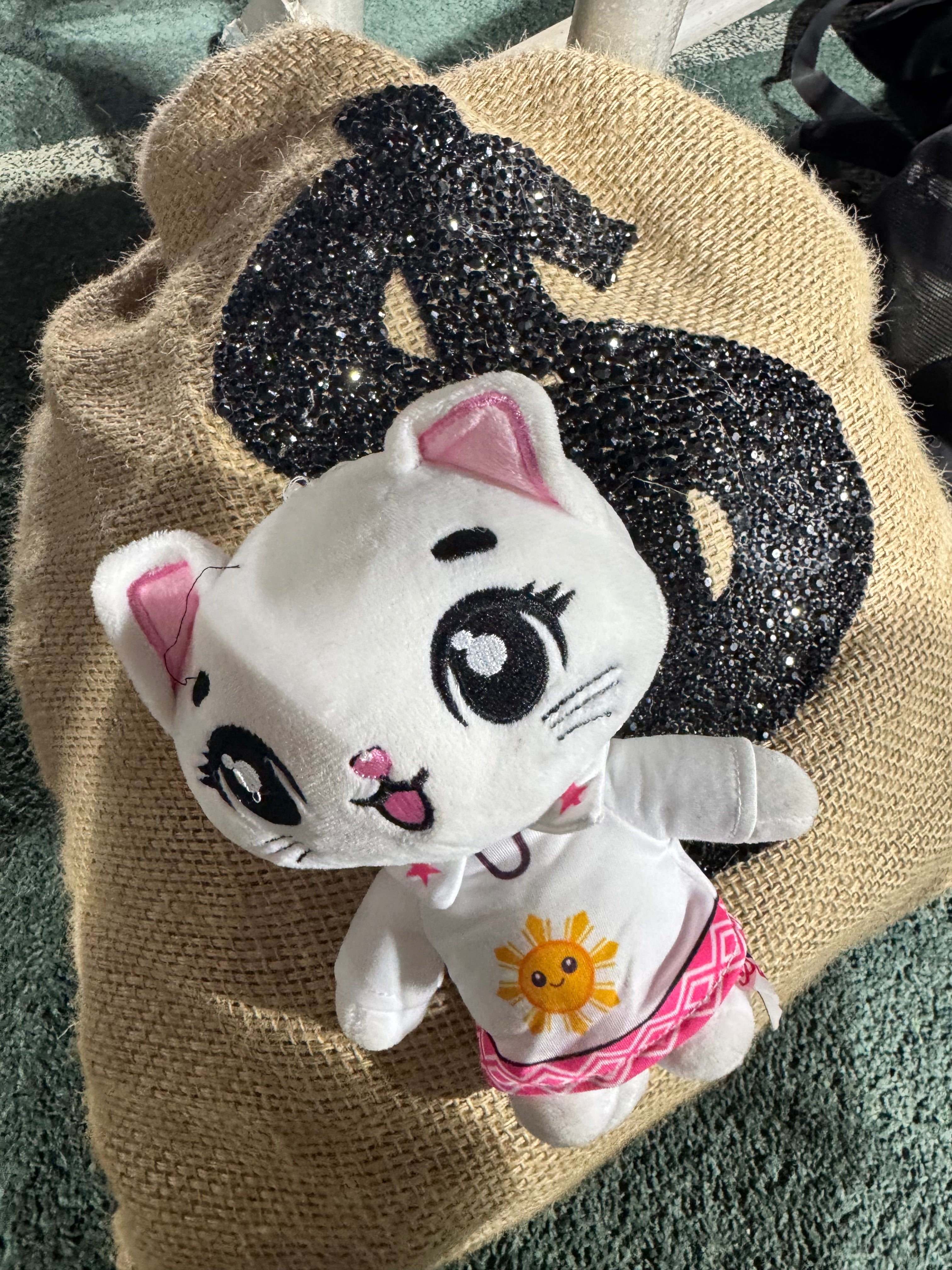 Kumusta Pusa Plush Toys